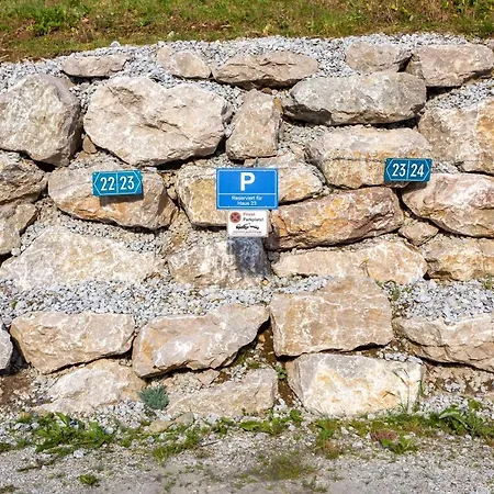 Sternwarte Alpesi faház